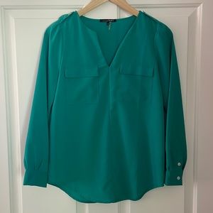 Teall V Neck Blouse